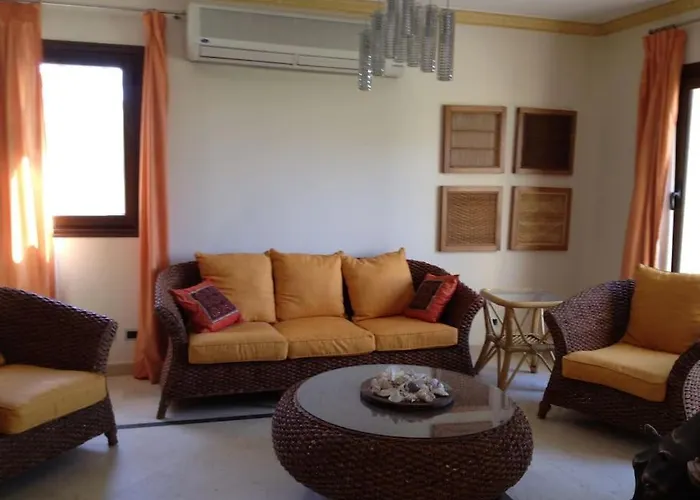 Villa Palm Compound *