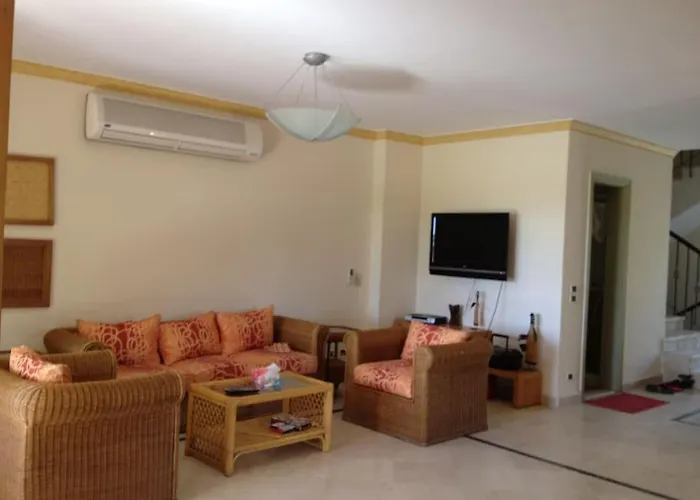 Palm Compound Villa *