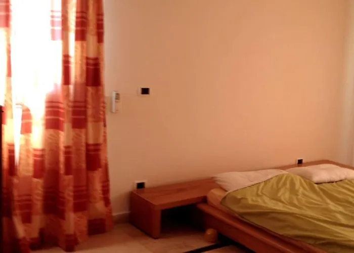 Villa Palm Compound Ain Suchna